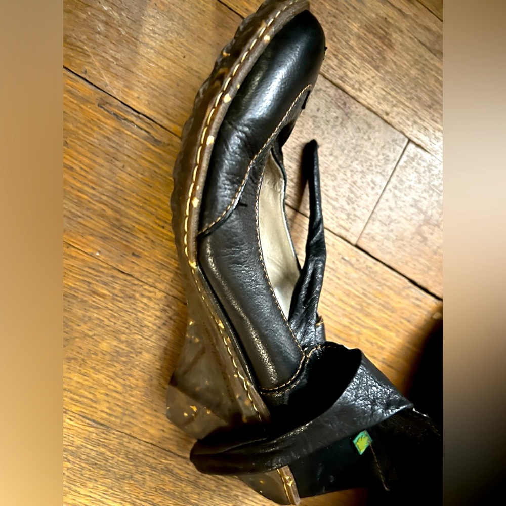 Black El naturalists 8.5